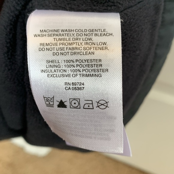 Size small black Colombia vest - Picture 3 of 3